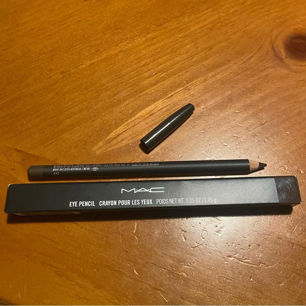 MAC Cosmetics brand new